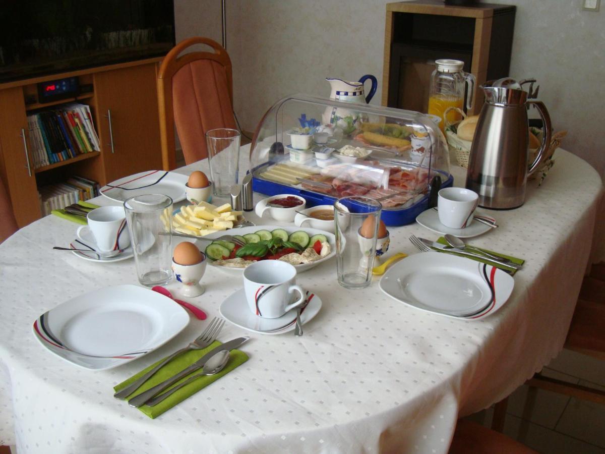 Ferienwohnung In Der Altstadt Von Coswig Anhalt Gaestezimmer ภายนอก รูปภาพ